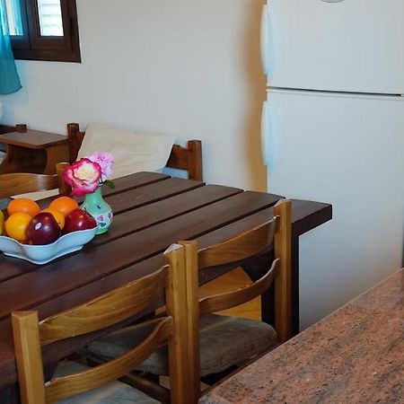 Venos Apartments Marmari  Eksteriør billede